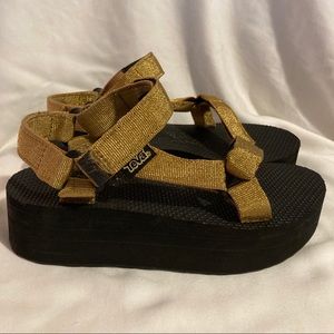 Teva Flatform Gold Platform Sandals Size 7